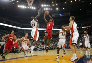 Warriors-And-The-Hawks-Adonal-Foyle 